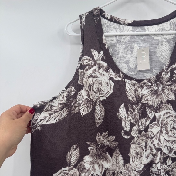 Maurices Top Women 2X NEW Brown Floral Tank Sleeveless Light Knit Comfy Tropical - Picture 2 of 8